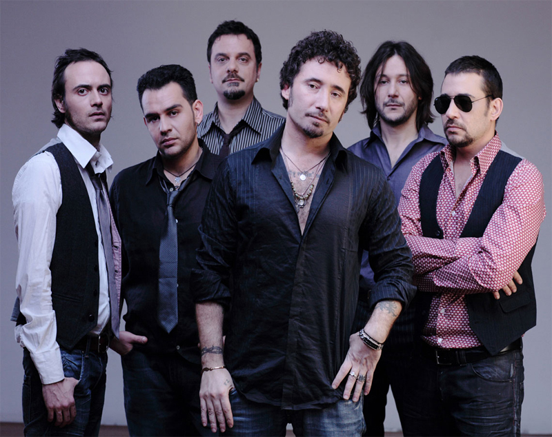 TIROMANCINO i due volti di uno show indimenticabile TIROMANCINO i due volti di uno show indimenticabile