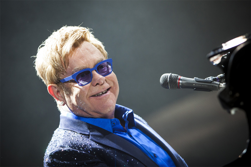 ELTON JOHN ospite al Festival di Sanremo ELTON JOHN ospite al Festival di Sanremo