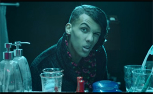 STROMAE, online il video del nuovo singolo già n.1 in Francia TOUS LES MÊMES STROMAE, online il video del nuovo singolo già n.1 in Francia TOUS LES MÊMES