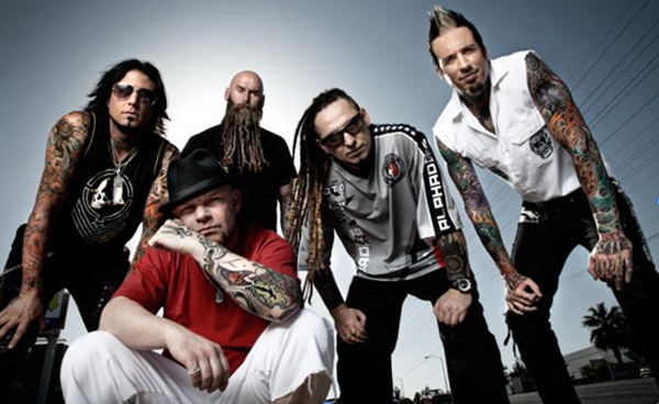 FIVE FINGER DEATH PUNCH il nuovo video WRONG SIDE OF HEAVEN