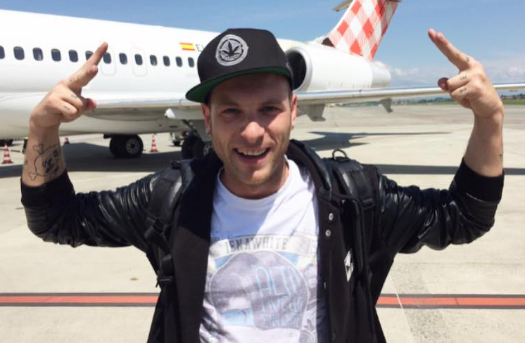 CLEMENTINO nuove date per il suo MIRACOLO! TOUR CLEMENTINO nuove date per il suo MIRACOLO! TOUR