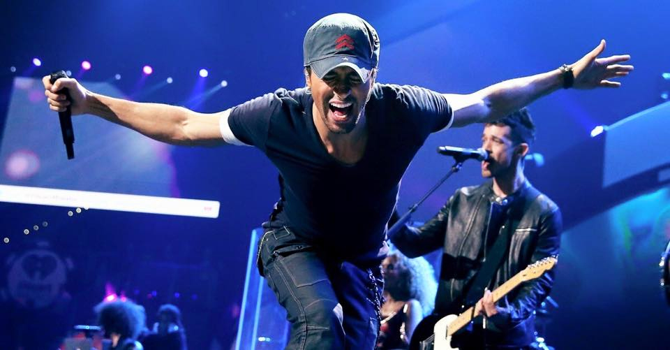 ENRIQUE IGLESIAS arriva in Italia con NOCHE Y DE DIA feat Yandel e Juan Magan