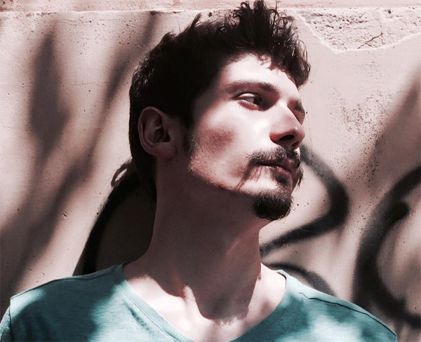 PIERDAVIDE CARONE torna con un nuovo progetto IL FILO PIERDAVIDE CARONE torna con un nuovo progetto IL FILO