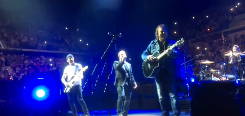 U2 E ZUCCHERO insieme sullo stesso palco a Torino U2 E ZUCCHERO insieme sullo stesso palco a Torino