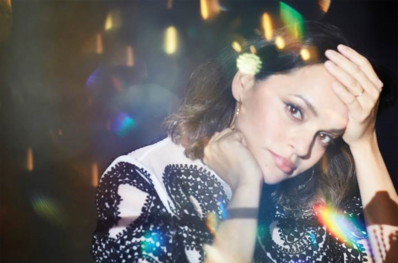 NORAH JONES il 7 ottobre il nuovo album DAY BREAKS NORAH JONES il 7 ottobre il nuovo album DAY BREAKS