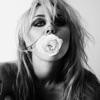 Miley Cyrus-Bass Persuades