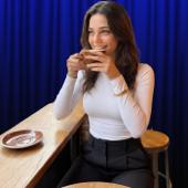 hit download Life Feels Better with This Vintage Music    Claire Pellegrini